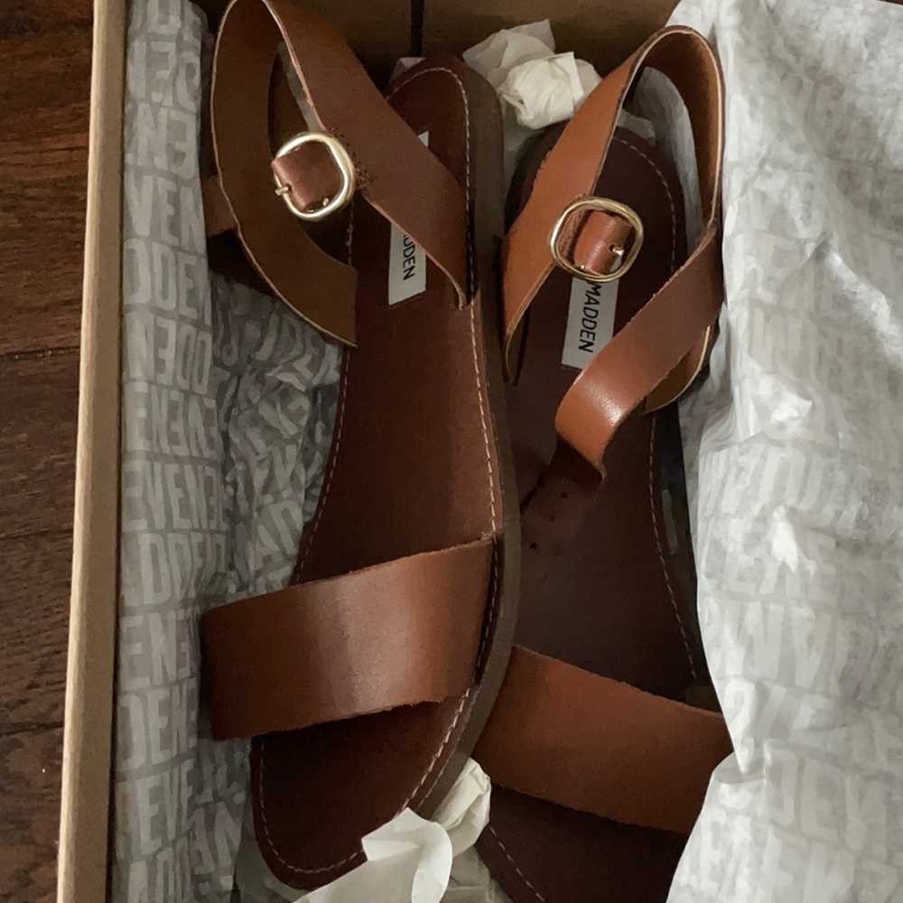 Steve Madden brown leather Donddi sandals, size 7